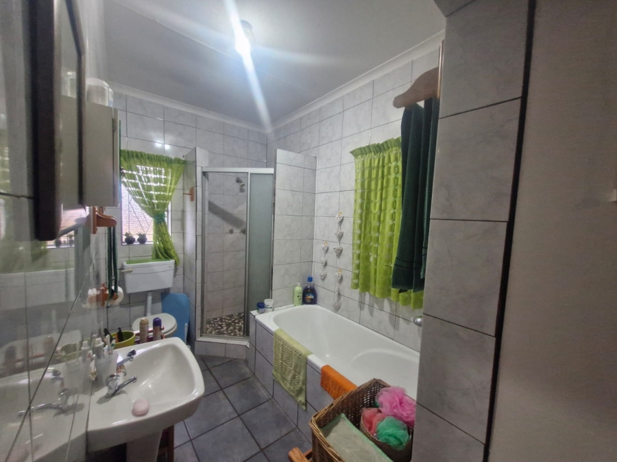 4 Bedroom Property for Sale in Kathu Northern Cape